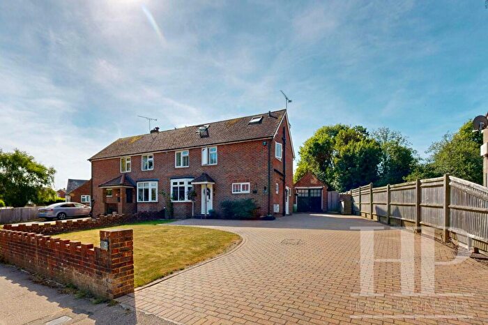 4 Bedroom Semi-Detached House For Sale In Kiln Road, Crawley Down, RH10