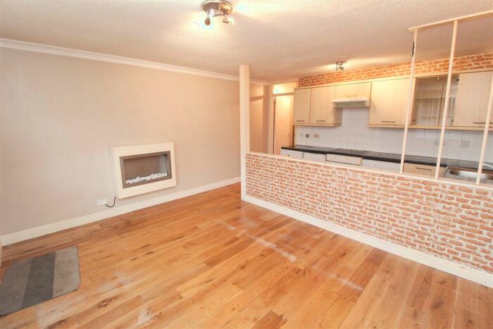 1 Bedroom Flat To Rent In Downland, Two Mile Ash, Milton Keynes, MK8