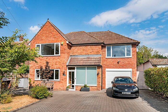 5 Bedroom Detached House For Sale In Barnway, Englefield Green, Egham, Surrey, TW20