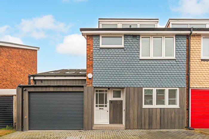 5 Bedroom End Of Terrace House To Rent In Pittville Gardens, London, , South Norwood, London, SE25