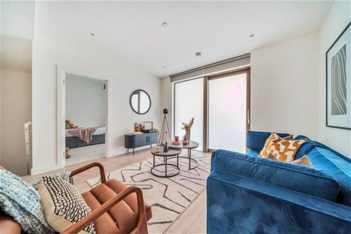 2 Bedroom Apartment To Rent In Bed, Rd Floor Foyle At Woodstore House In Anchors Point, E16