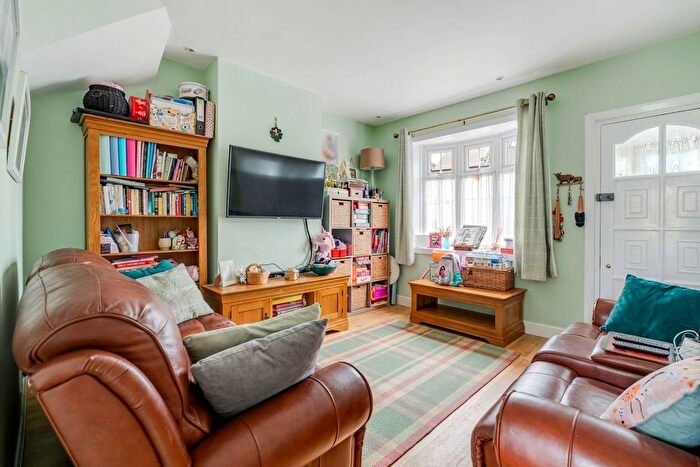 2 Bedroom Terraced House For Sale In Malden Road, Cheam, SM3