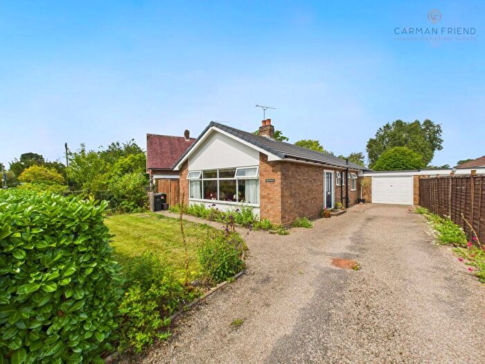 2 Bedroom Detached Bungalow For Sale In Upton Lane, Upton, CH2