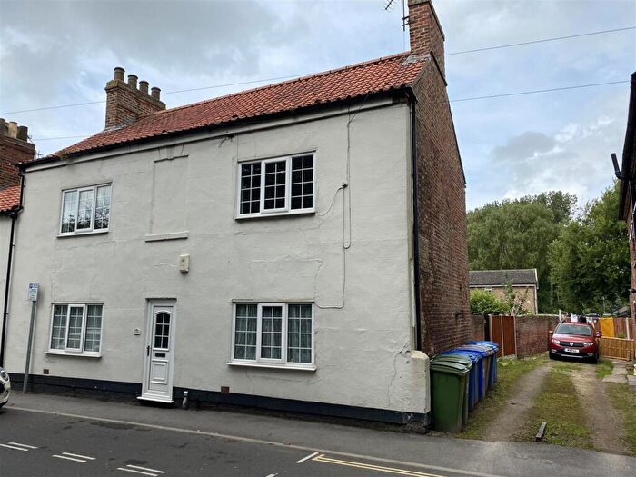 2 Bedroom Flat To Rent In Pinfold Street, Howden, DN14