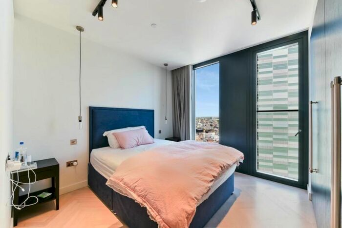 1 Bedroom Flat To Rent In One Crown Place, Sun Street, EC2A