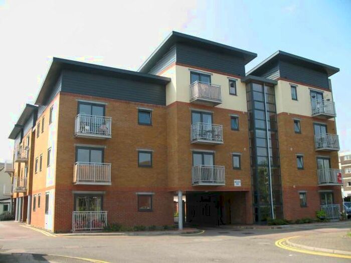 2 Bedroom Flat To Rent In Merchants Court, Bedford MK42