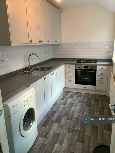 3 Bedroom Terraced House To Rent In Bunbury Street, Nottingham, NG2