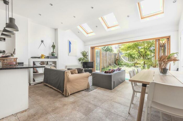 5 Bedroom House To Rent In Lavengro Road, London, SE27