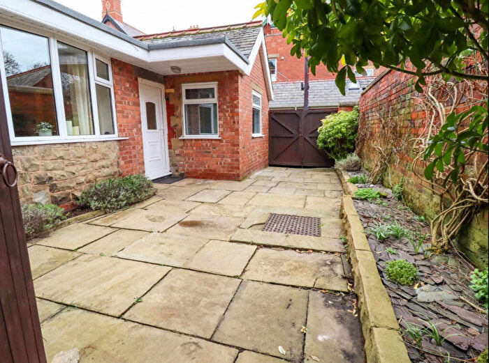 1 Bedroom House To Rent In Clifton Drive North, Lytham St Annes, FY8