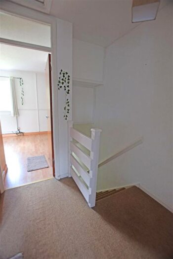 2 Bedroom Property To Rent In Oakridge, Thornhill, CF14