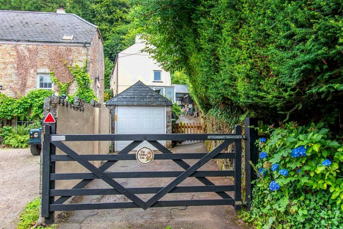 3 Bedroom Detached House For Sale In Looe Mills, Liskeard, PL14