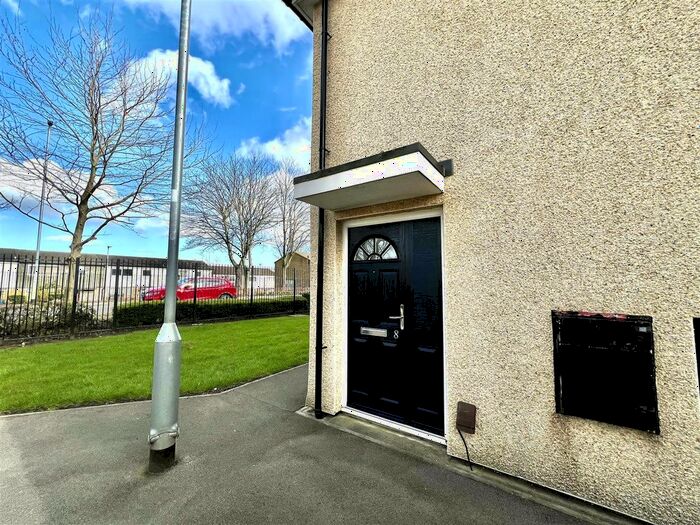1 Bedroom Flat To Rent In Carlton Place, Leeds, LS7