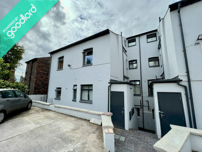 1 Bedroom Apartment To Rent In Egerton Crescent, Manchester, M20