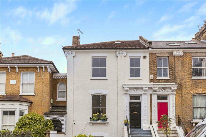 Studio To Rent In Colvestone Crescent, London, E8