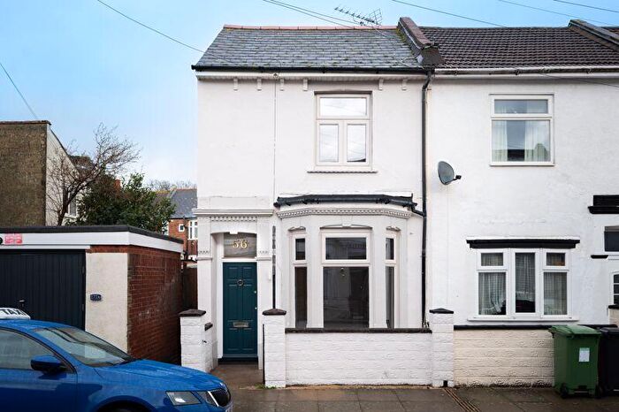 3 Bedroom End Of Terrace House For Sale In Essex Road, Southsea, PO4