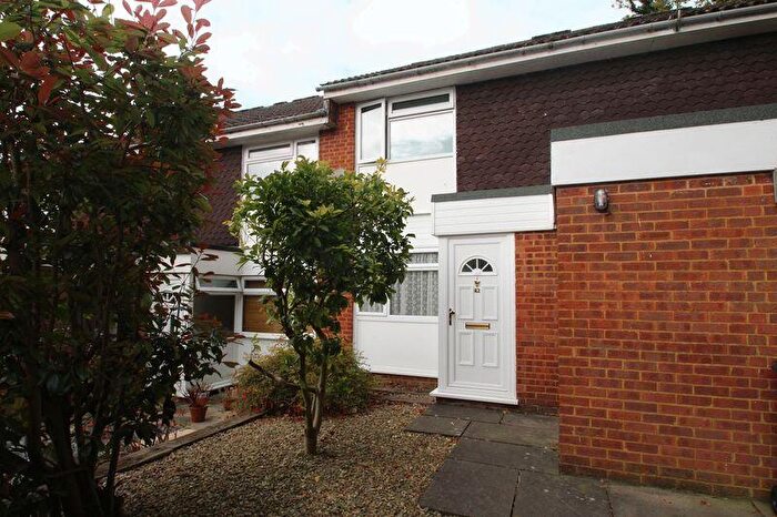 1 Bedroom Ground Maisonette To Rent In Clearbrook Close, High Wycombe, HP13