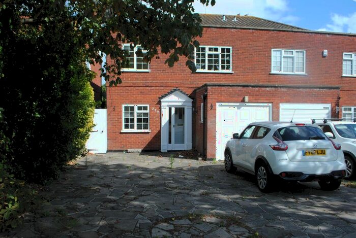 3 Bedroom Semi-Detached House To Rent In Southbourne Grove, Westcliff-on-Sea, SS0