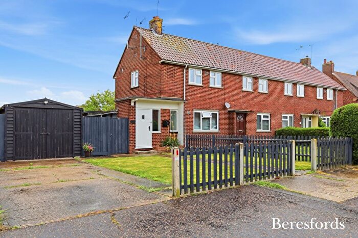 2 Bedroom Maisonette For Sale In St. Michaels Drive, Roxwell, CM1