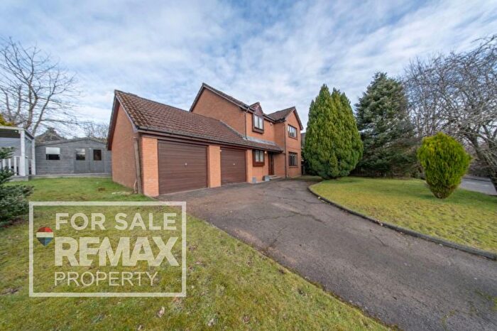 4 Bedroom Detached House For Sale In Easterfield Court, Livingston Village, Livingston, EH54