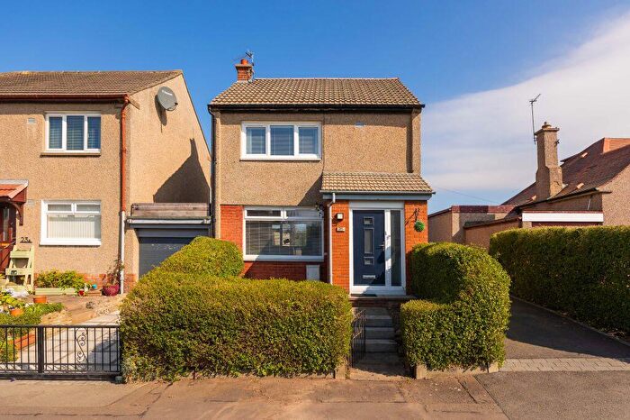 2 Bedroom Detached Villa For Sale In Moredun Park Gardens, Edinburgh, EH17