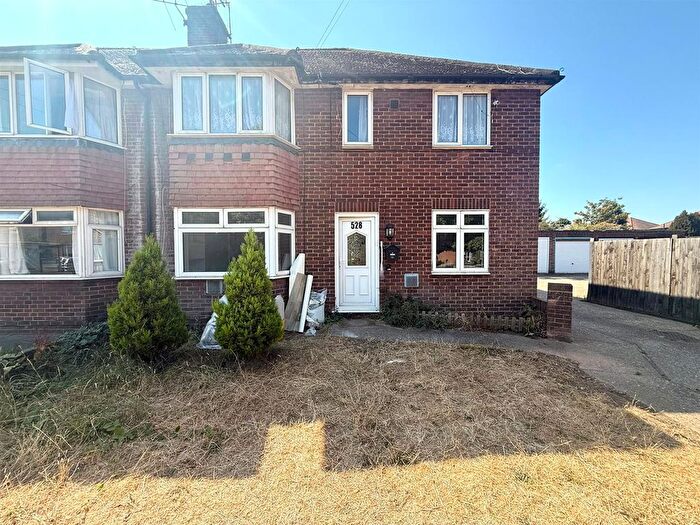2 Bedroom Maisonette To Rent In Sipson Road, Sipson, West Drayton, UB7