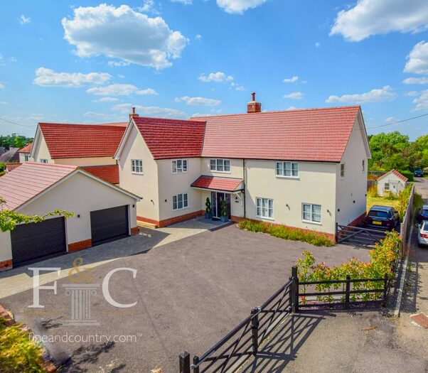 5 Bedroom Detached House For Sale In Common View, Nazeing, Essex, EN9