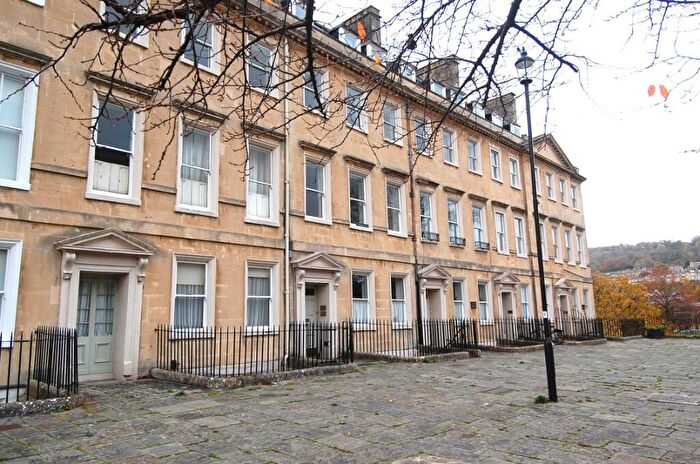2 Bedroom Flat To Rent In South Parade, Bath, BA2
