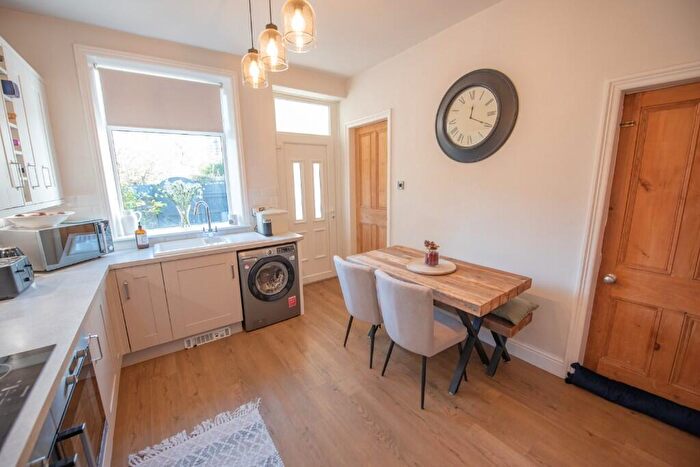 3 Bedroom End Of Terrace House For Sale In Jackson Street, Sutton-in-Craven, BD20