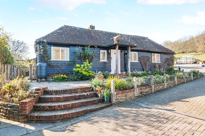 2 Bedroom Detached House To Rent In Boundless Road, Brook, Godalming, GU8