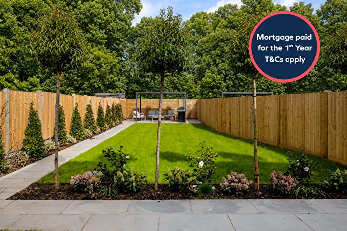 4 Bedroom Town House For Sale In No. Ronmar Place, Oxshott, KT22