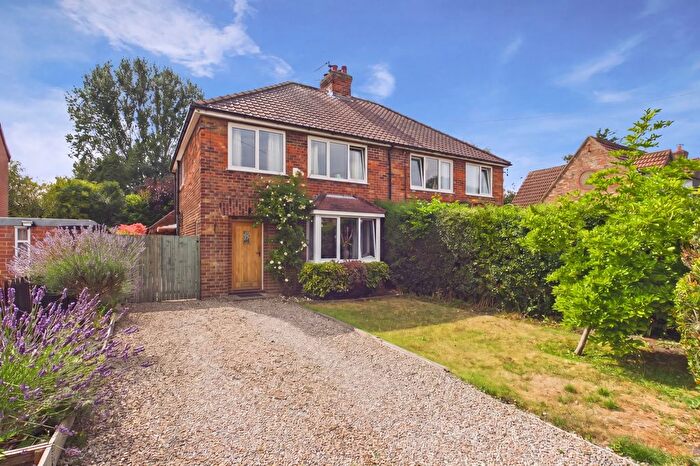 3 Bedroom Semi-Detached House For Sale In Brecksfield, Skelton, York, North Yorkshire, YO30