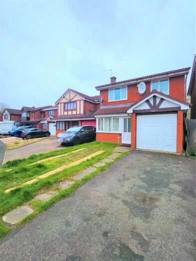 3 Bedroom Detached House To Rent In Mayflower Drive, Brierley Hill, DY5