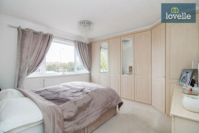 4 Bedroom Detached House For Sale In St Nicholas Drive, Wybers, Grimsby, DN37