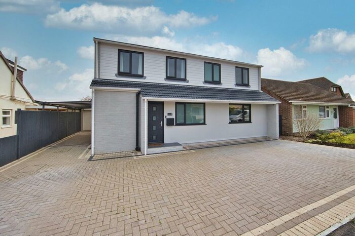 4 Bedroom Detached House For Sale In White Wood Road, Eastry, CT13