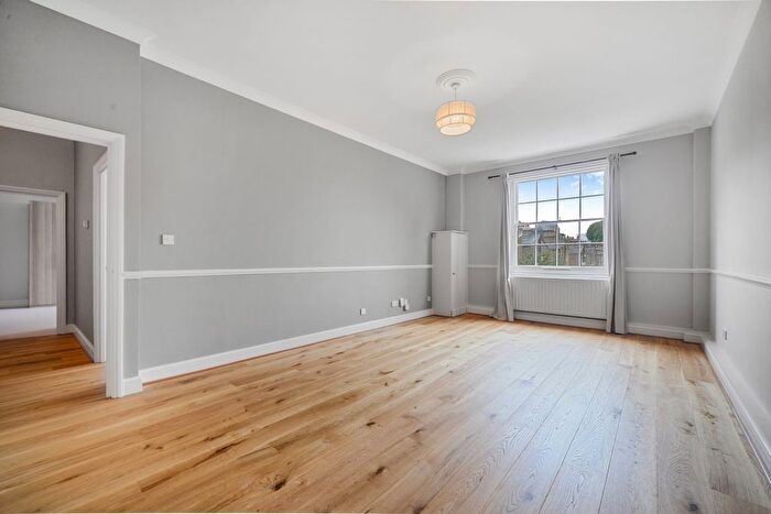 2 Bedroom Flat To Rent In Devonshire Drive, London, SE10
