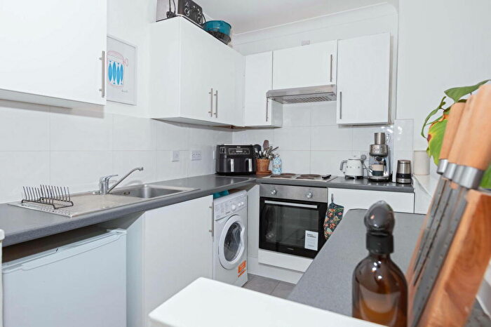 2 Bedroom Flat For Sale In Vernon Terrace, Brighton, BN1