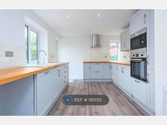 3 Bedroom Bungalow To Rent In Grantham Road, Ropsley, Grantham, NG33