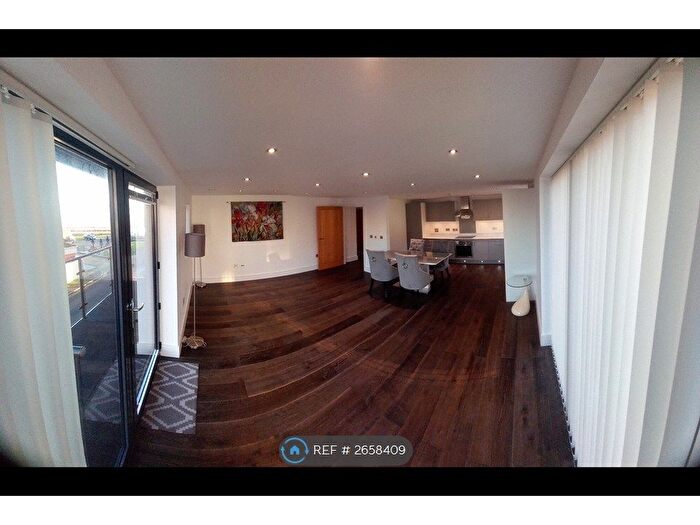 2 Bedroom Flat To Rent In Court Road, Hythe, CT21