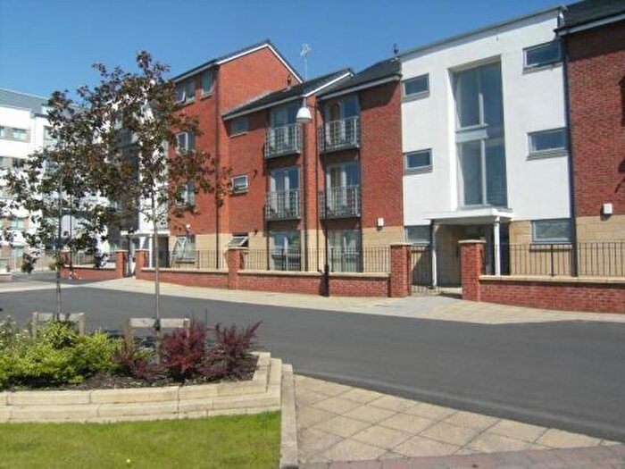 1 Bedroom Apartment To Rent In Falconwood Way, Openshaw, M11