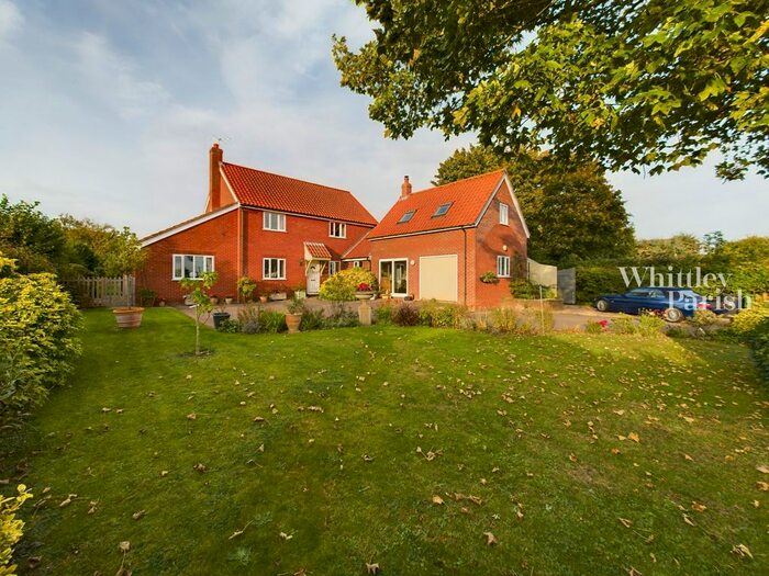 4 Bedroom Detached House For Sale In The Street, Blo Norton, Diss, IP22