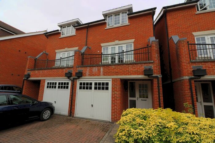 4 Bedroom Terraced House To Rent In Brackendale Close, Englefield Green, Egham, Surrey, TW20
