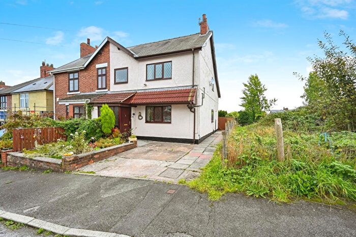 3 Bedroom Semi-Detached House For Sale In Welldon Street, Denby Village, Ripley, DE5