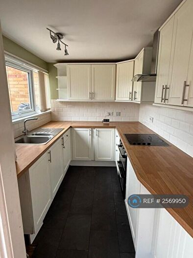 3 Bedroom Terraced House To Rent In Cedar Close, Cheltenham, GL53