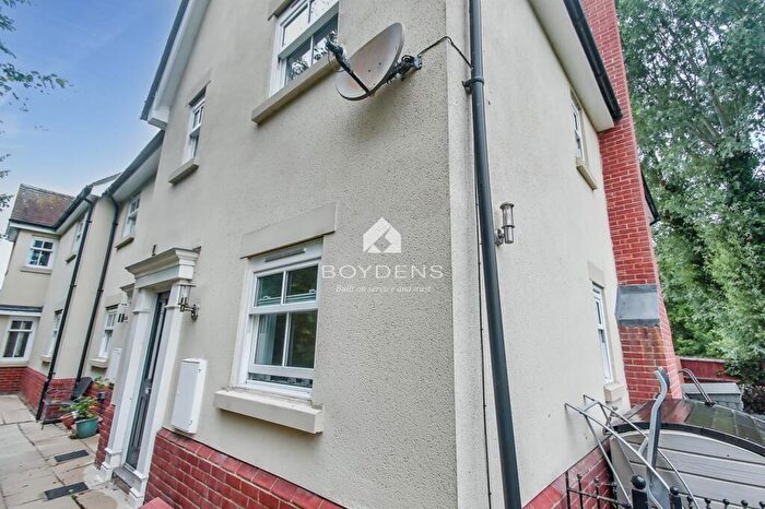 3 Bedroom End Of Terrace House To Rent In River View, Kelvedon, CO5