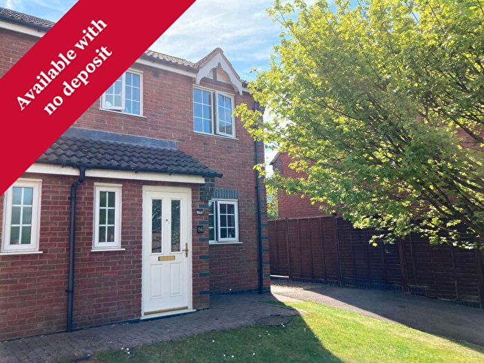 3 Bedroom Semi-Detached House To Rent In Sunningdale, Sunningdale, Grantham, NG31