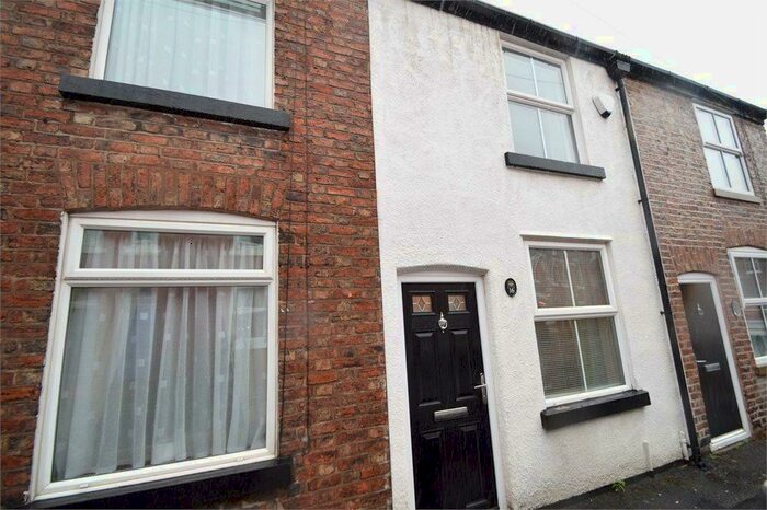 2 Bedroom House To Rent In Nelson Street, Macclesfield, SK11