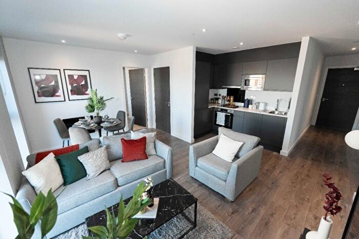 2 Bedroom Apartment To Rent In Carpenters Row, Liverpool, Merseyside, L1