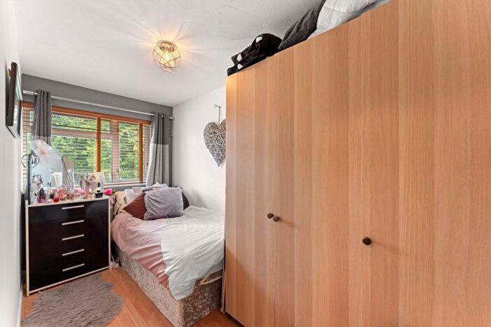 3 Bedroom Terraced House For Sale In Ripon Close, Northolt, UB5