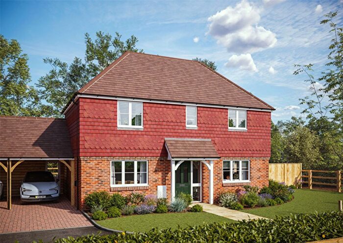 3 Bedroom Link Detached House For Sale In Gala House, Bramley, RG26