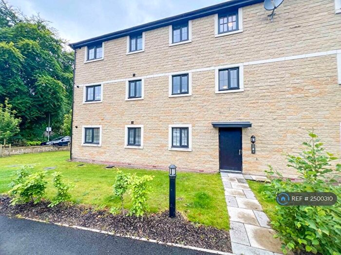 2 Bedroom Penthouse To Rent In Allied House, Rossendale, BB4